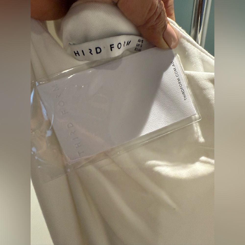 Third Form White‎ One-Shoulder Dress - Picture 7 of 7